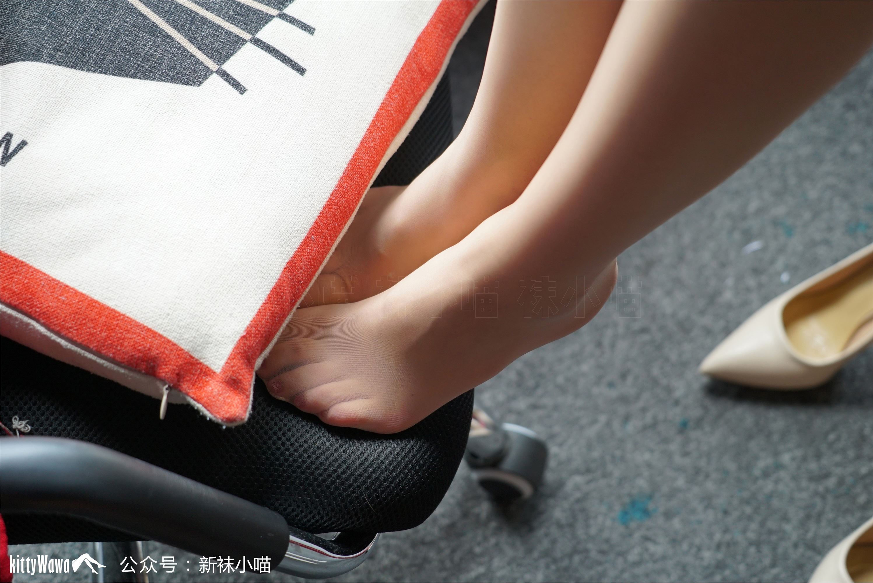 kittyWawa袜小喵故事集  KTS014 加班